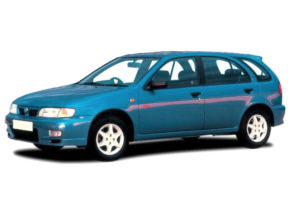 Nissan Pulsar N15 hatchback