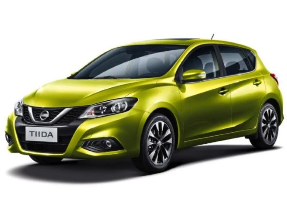 Nissan Tiida 2 C13R hatchback