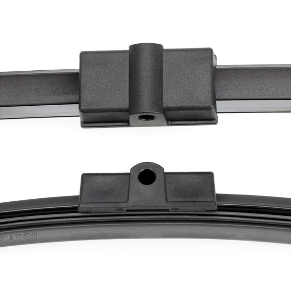 Бескаркасные дворники VALEO Silencio Flat на Ford Focus 2 DA hatchback 07.2004-02.2006 metal rear wiper